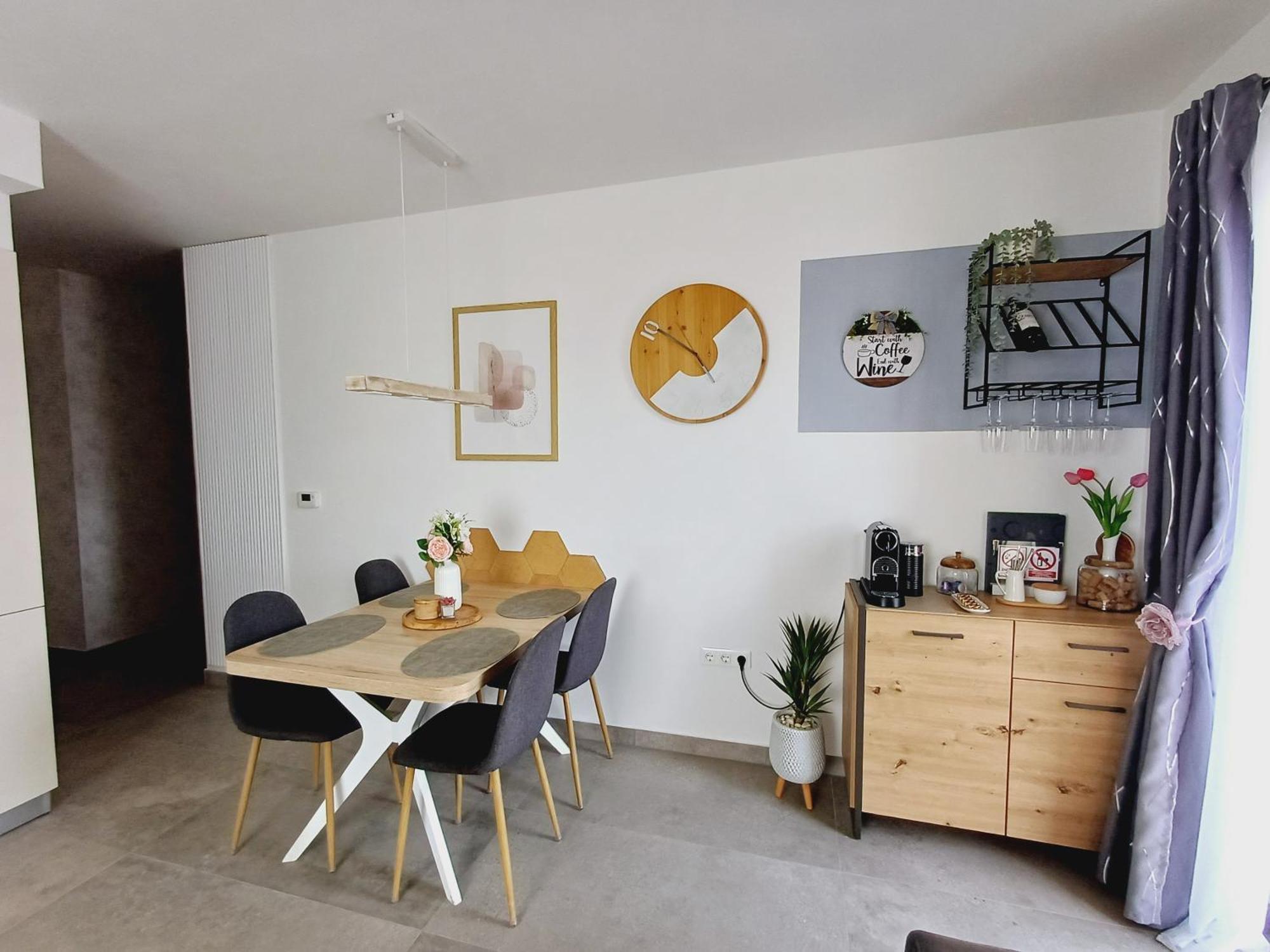 16 Apartment