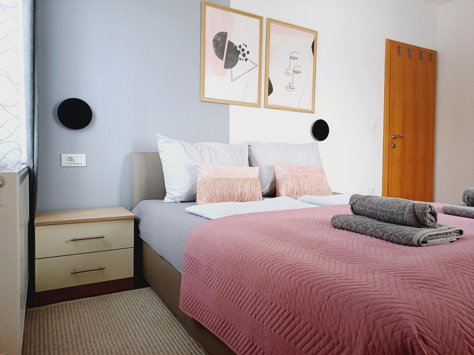 Apartment 16