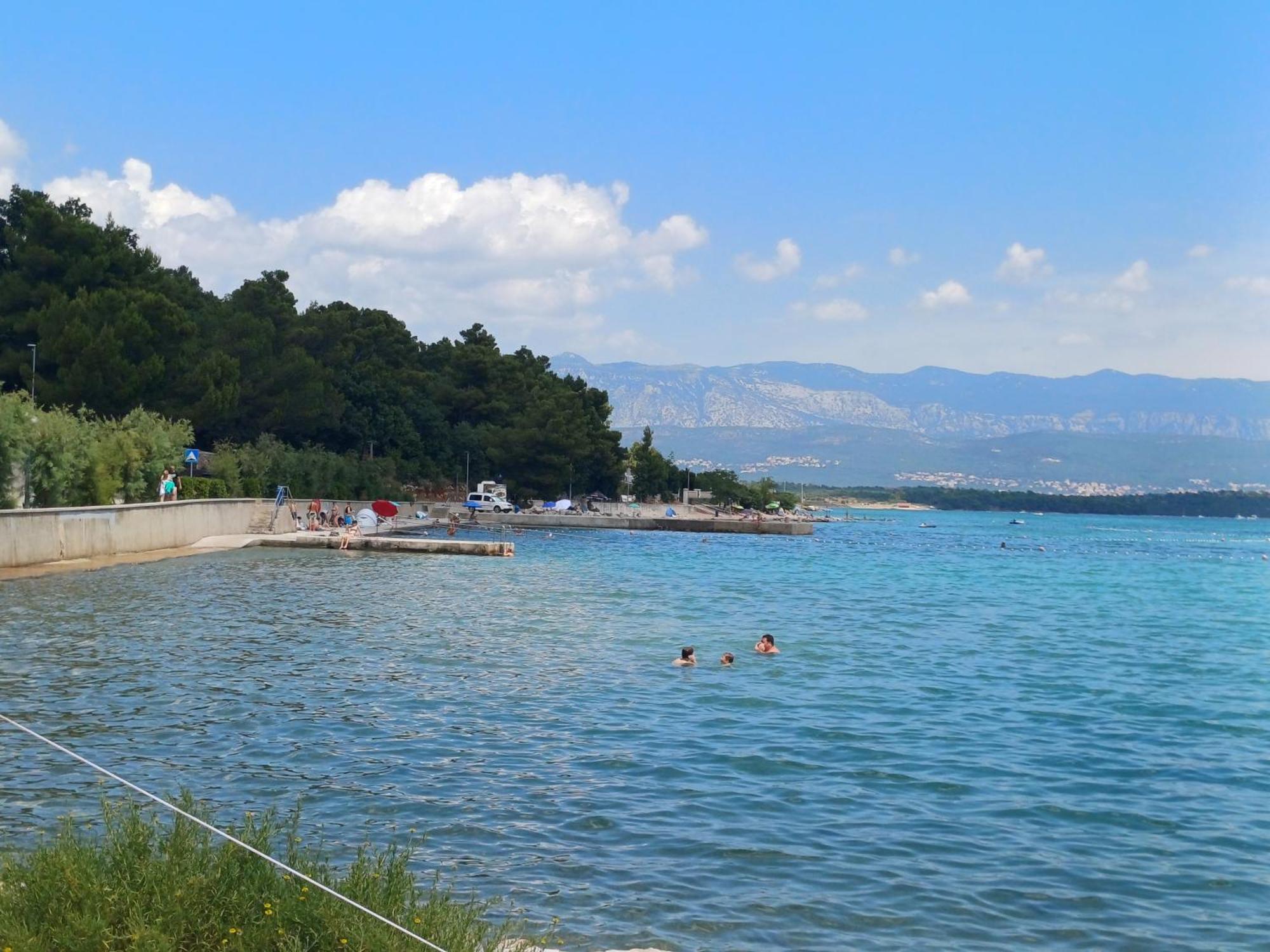 16 Apartman *